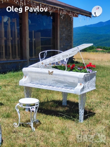 Цветарник за градинска декорация ръчна изработка, снимка 1