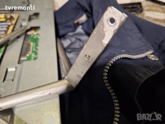 оригинална стойка за телевизор Crown модел 40MA110S Smart, снимка 2 - Стойки, 3D очила, аксесоари - 48104355