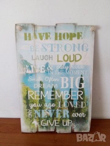 Декорация за стена