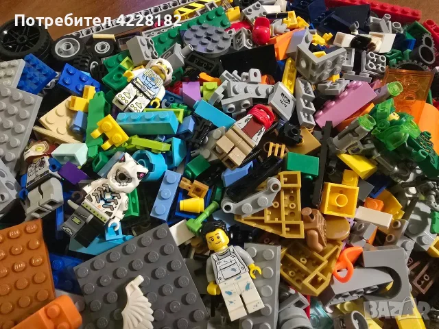 Lego част и минифигури 1,2кг, снимка 6 - Конструктори - 56245530