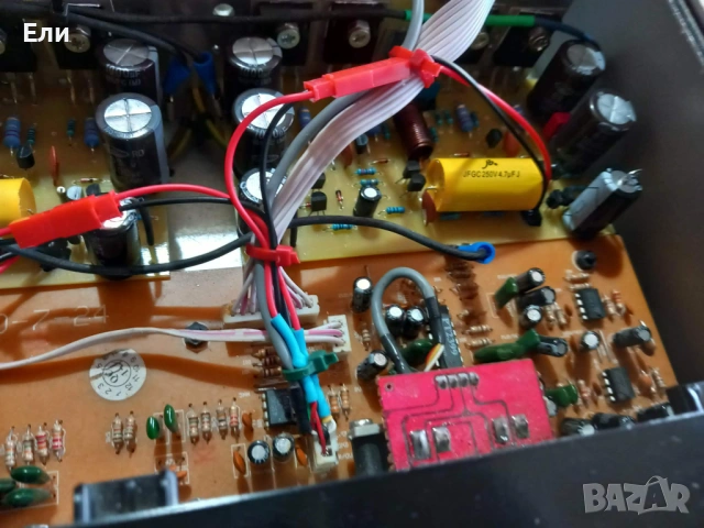 HI-FI Караоке усилвател, снимка 2 - Ресийвъри, усилватели, смесителни пултове - 53897417