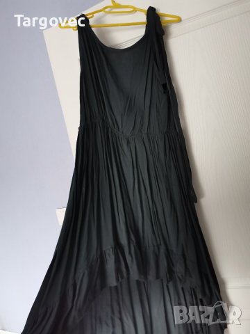 Дамска рокля с ефектни рамена, снимка 1 - Рокли - 40365328