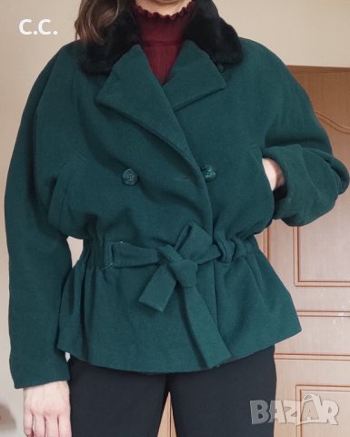 Ново Зелено палтенце,размер 38, цена 27 лв