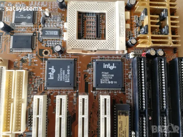 Дънна платка Intel PCIset SB82437VX SB82371SB V1.4 Socket 7, снимка 4 - Дънни платки - 47870100