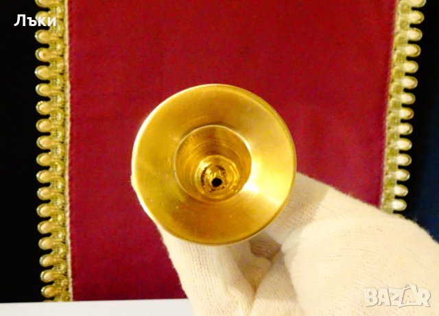 Хем бронзов бокал,чаша за вино,хем свещник. , снимка 7 - Антикварни и старинни предмети - 30408162