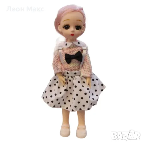 Кукла със стъклени очи и подвижни части на тялото 