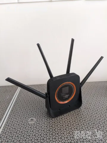  4G LTE Router Lan Port Wireless CPE Built-in 3000MAh Battery 300Mbps