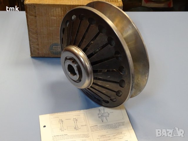 Вариаторна шайба Lenze 11-213.25-920 variable speed pulley 28H7 Ф250/Ф28