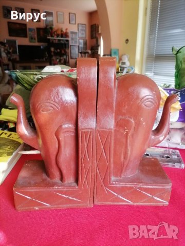 Дървени антикварни книгодържачи фигури на слонове 