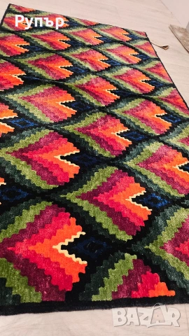 Неизползван ковьор на 50години, снимка 3 - Декорация за дома - 53089003