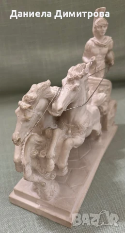 Голяма фигура на гладиатор в колесница с коне от алабастър, снимка 6 - Други ценни предмети - 51144048