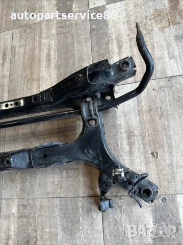 Заден подрамник за Toyota Prius 1.8 Hybrid (2018) U1176162066, снимка 3 - Части - 54219055