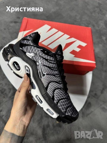 Nike Air Max Plus Black/ White-Black