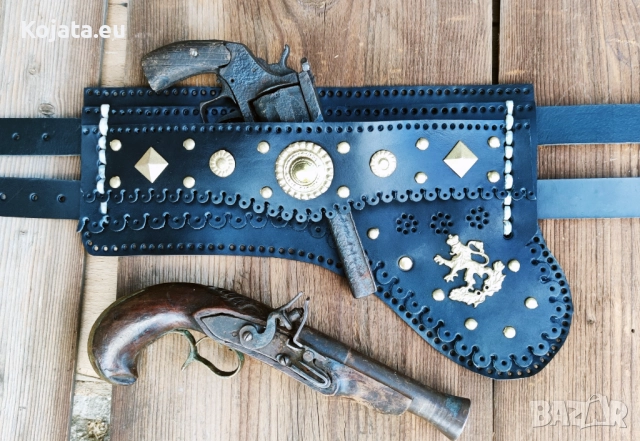 Силях / Силяхлък - с два колана и кокарда ( хайдушко лъвче ) - 39 см