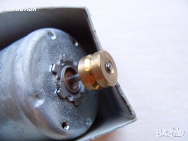 Продавам колекторен двигател PAPST, за грамофон, снимка 6 - Други - 33785519