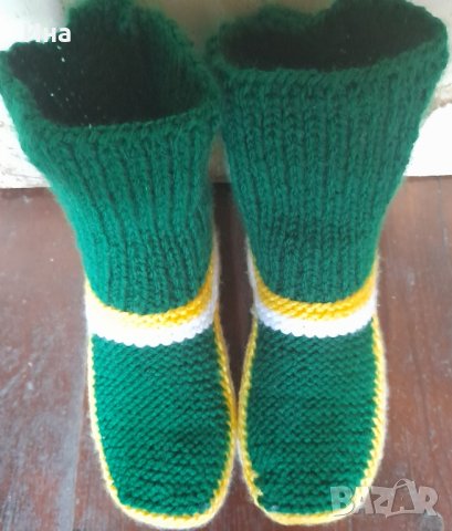 Ръчно плетени дамски терлици, снимка 5 - Дамски чорапи - 42127574