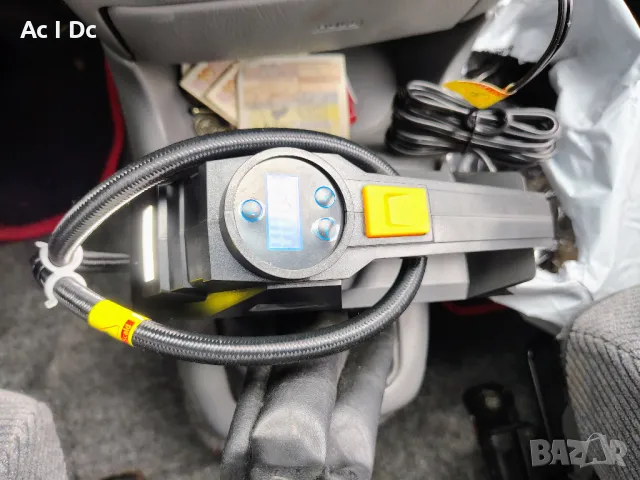 Портативен автомобилен компресор 12V, снимка 5 - Аксесоари и консумативи - 50048762