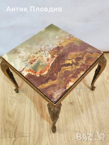 Френска помощна масичка с оникс и декоративна основа, снимка 5 - Маси - 53381194