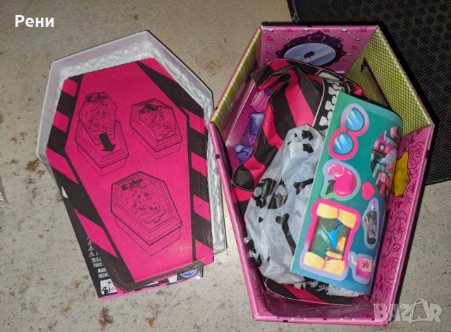 Zombaes кукла - Hungry for knowledge, снимка 2 - Кукли - 53132876