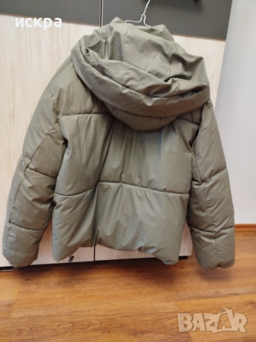 Дамско зимно яке, снимка 2 - Якета - 52349559