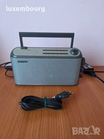 Продавам радио Sony icf-703