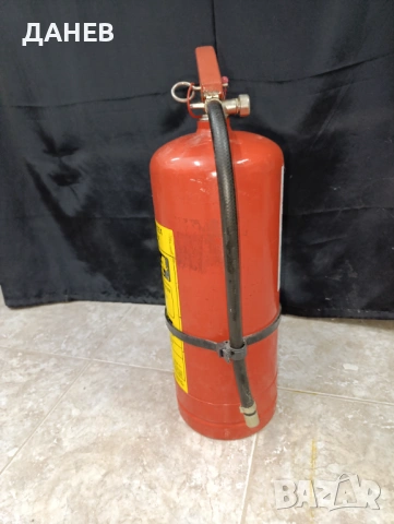 Продавам пожарогасител неизползван , снимка 3 - Друго търговско оборудване - 54306716