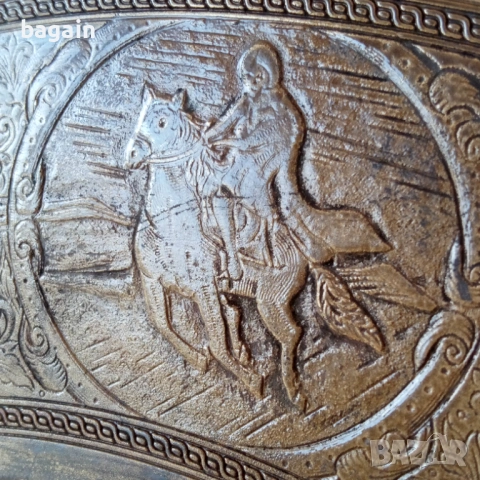 Уникален бронзов поднос., снимка 4 - Антикварни и старинни предмети - 54260840
