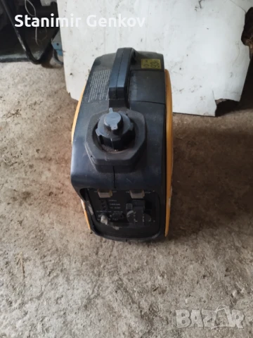 Продавам инверторен генератор , снимка 1