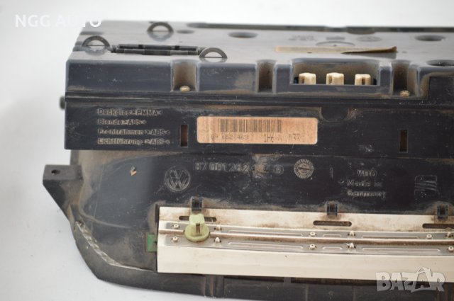 Километраж/Табло за VW Golf 3 , Vento, снимка 4 - Части - 37206273