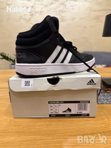 обувки Adidas 38