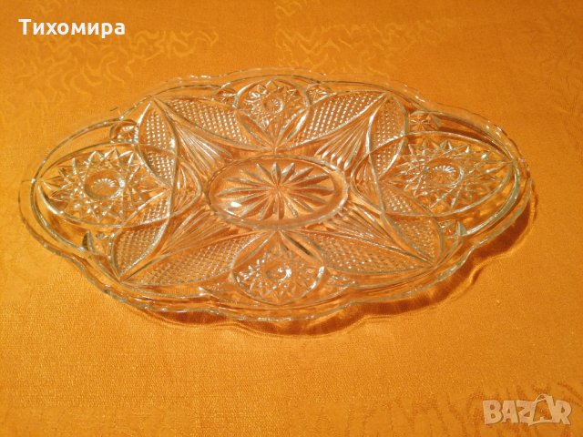 Кристална овална чиния, снимка 1 - Чинии - 31543710