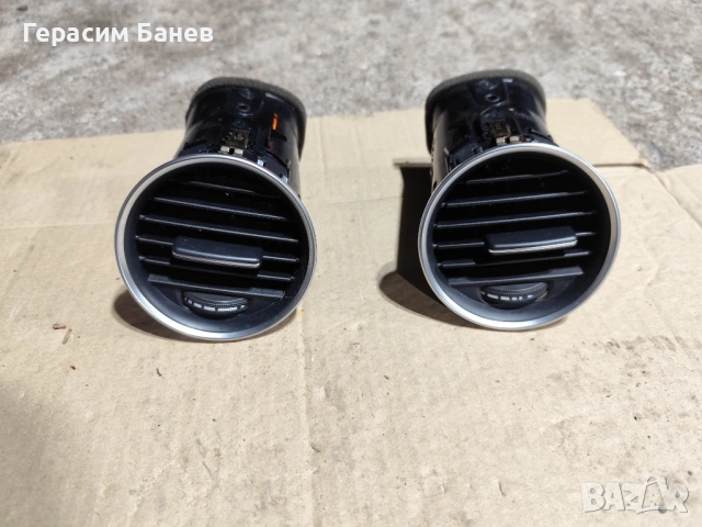 А2048306754/А2048306654  лява/дясна решетка за въздух на таблото OEM MERCEDES W204 OM651 2014