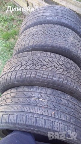Гуми 235 45 17 четири броя зимни гуми., снимка 2 - Гуми и джанти - 52551470