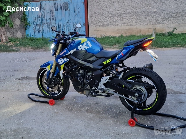 Suzuki GSR 750, снимка 2 - Мотоциклети и мототехника - 53286074