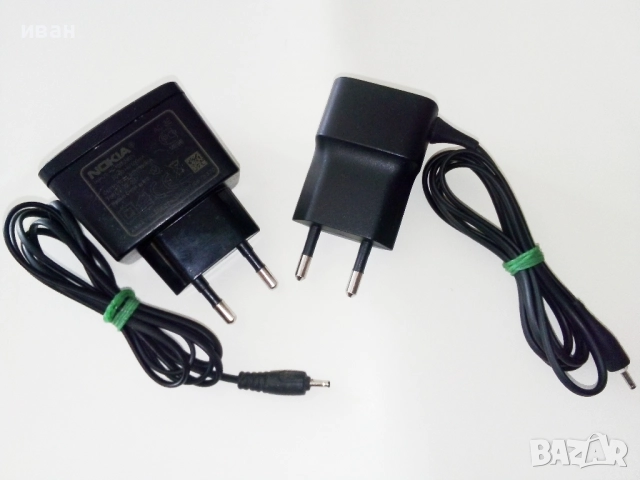 Две оригинални зарядни за телефони NOKIA