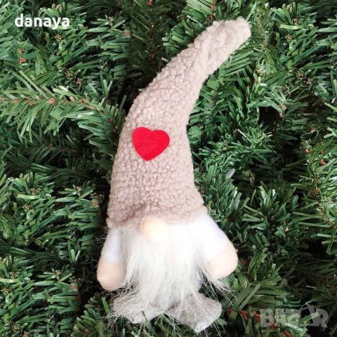 4214 Коледна фигура Гномче с шапка сърце, снимка 2 - Декорация за дома - 42663230