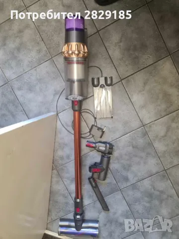 Вертикална прахосмукачка DYSON V11, снимка 1 - Прахосмукачки - 47462054