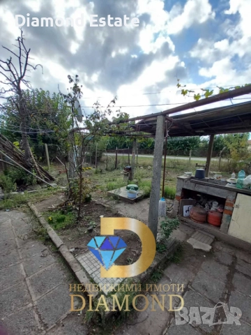 Едноетажна къща в село Стрелец, обл. Стара Загора, снимка 11 - Къщи - 52084665