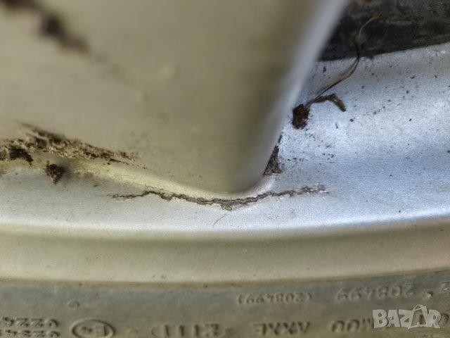 Алуминиеви джанти Рено Велсатис 17 цола 250 лв, снимка 2 - Гуми и джанти - 37061206