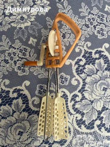 Ръчен миксер 