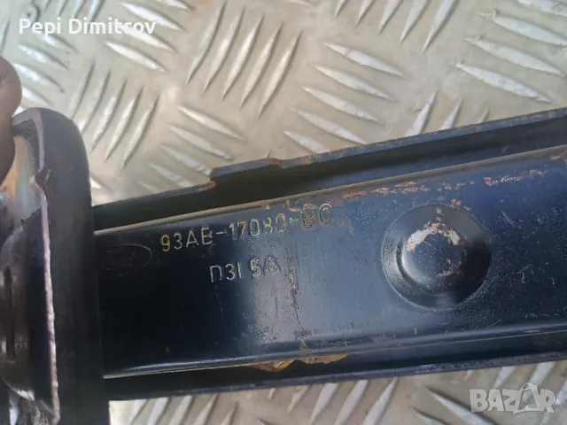 Оригинален крик + ключ за Volkswagen New Beetle Coupe (01.1998 - 09.2010),, снимка 3 - Части - 49820222