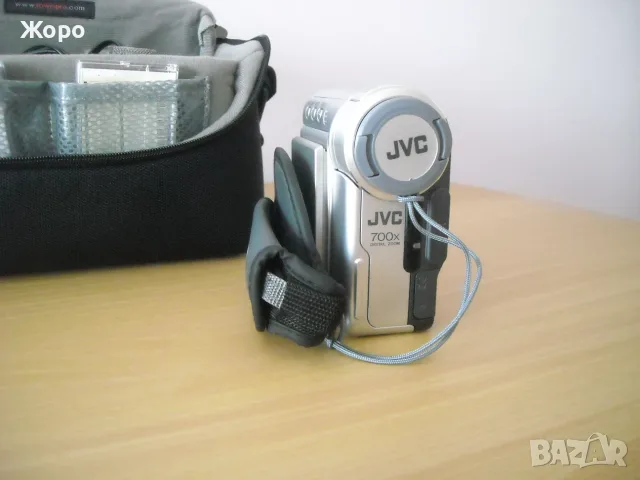 Видеокамера JVC , снимка 3 - Камери - 56457297