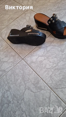 Дамски чехли с платформа! -15€, снимка 2 - Чехли - 54146520