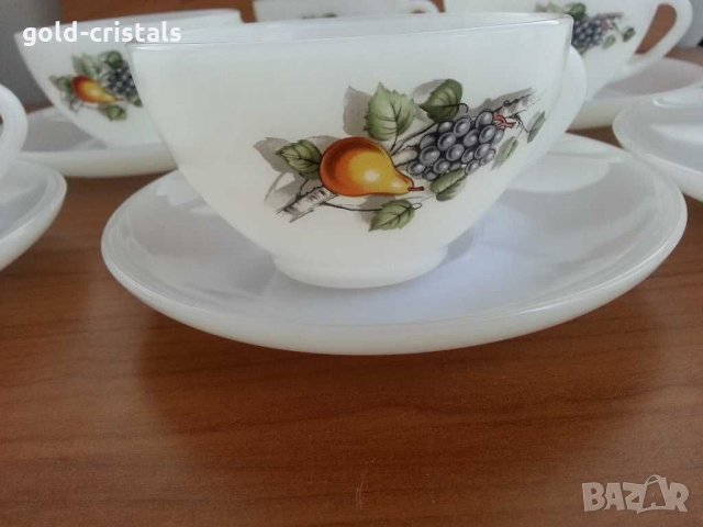 Сервиз за чай френски аркопал, снимка 2 - Антикварни и старинни предмети - 29996698