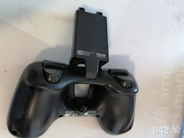 Parrot Flypad контролер за дрон, снимка 6 - Дронове и аксесоари - 51787464