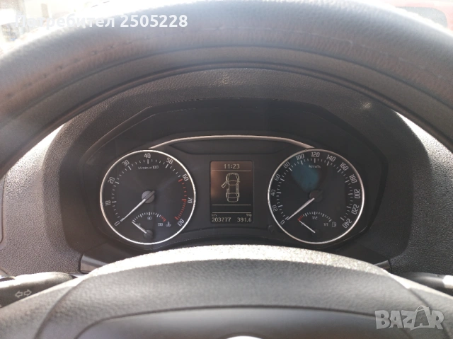 Skoda Octavia 1.6 MPI 102 к.с., снимка 10 - Автомобили и джипове - 54349743