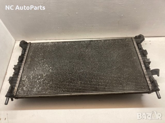 Воден радиатор за Ford Focus Форд Фокус МК2 1.6 дизел 3M5H-8005-TL 2006, снимка 5 - Части - 42879758