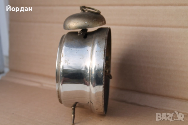 Немски будилник ''Haler'' , снимка 4 - Антикварни и старинни предмети - 52468831