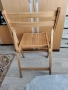 Продавам 6 броя сгъваеми дървени столове изработени в гр.Банско вис.44см.шир.45см.дълб.44см., снимка 1