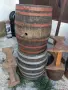Продавам отлично запазени дървени бурета със стойки (5 броя, различни размери), снимка 2